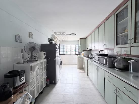15 TECK WHYE LANE photo 6