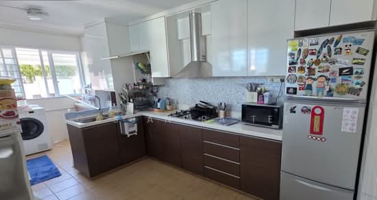 815 TAMPINES AVENUE 4 photo 3