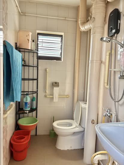 477 JURONG WEST STREET 41 photo 3