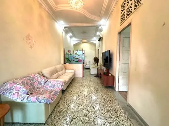 Charming one storey house Ideal for Rebuild, 1km to Tao Nan image 1 of 9
