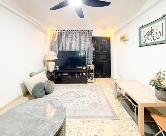 37 JALAN RUMAH TINGGI photo 3