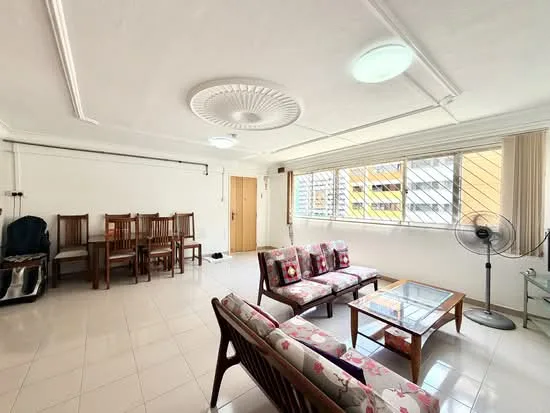 675 Hougang Avenue 8 image 1 of 10