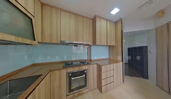 153 RIVERVALE CRESCENT photo 6