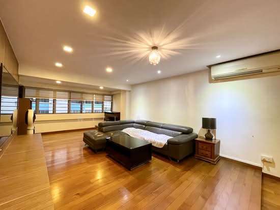 240 YISHUN RING ROAD