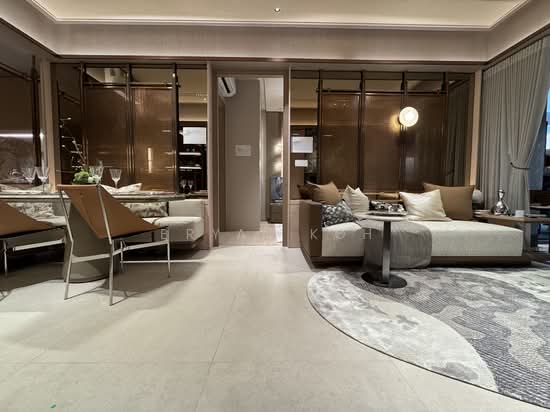 THOMSON VIEW CONDOMINIUM photo 2