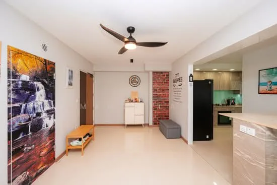 415D Northshore Drive image 1 of 10
