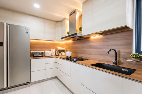 CITY SQUARE RESIDENCES photo 4
