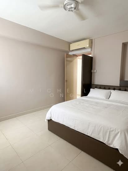 492C TAMPINES STREET 45 photo 4