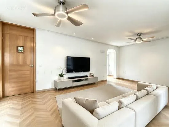 332 Serangoon Avenue 3 image 1 of 9