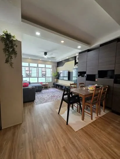 470A Upper Serangoon Crescent image 1 of 9