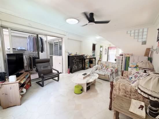 10 TOH YI DRIVE photo 2