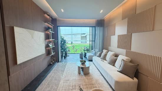 Freehold 3BR Condo at Boon Keng Mrt