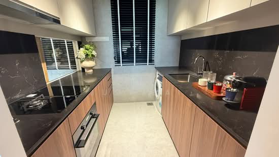 Freehold 3BR Condo at Boon Keng Mrt photo 6