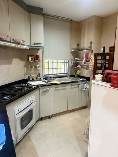 FOREST HILLS CONDOMINIUM photo 4