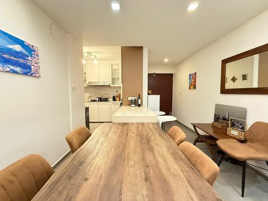 28C DOVER CRESCENT photo 3
