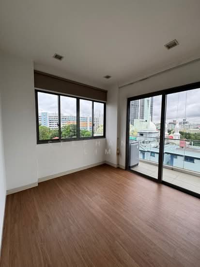 HARBOUR SUITES photo 2