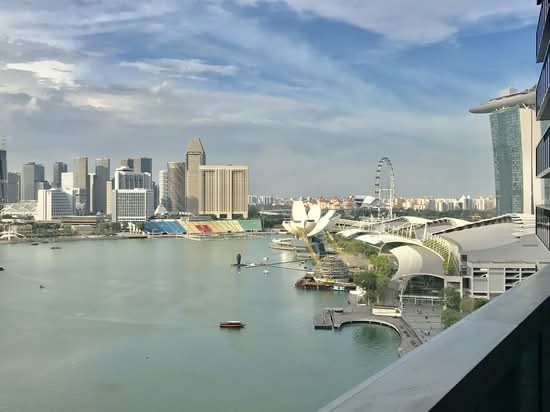 MARINA BAY RESIDENCES image 1 of 8