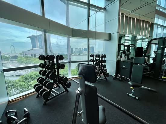 MARINA BAY RESIDENCES photo 6