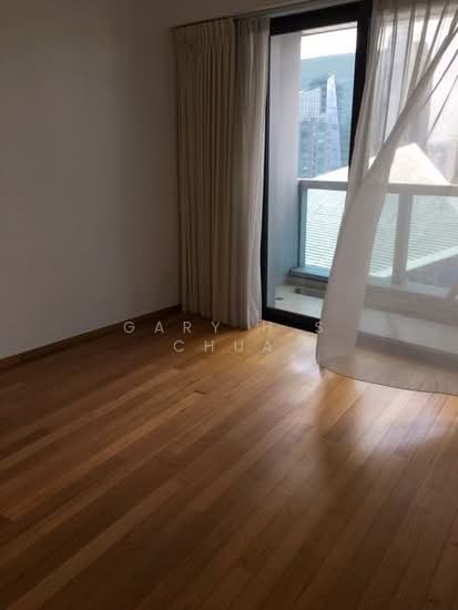 MARINA BAY RESIDENCES photo 2