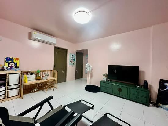 524 SERANGOON NORTH AVENUE 4 photo 3