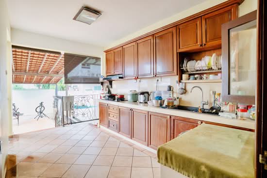 Rare Freehold Terrace Near Eunos MRT photo 2