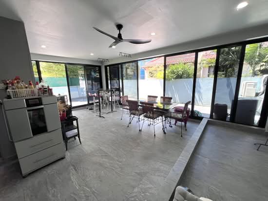 Pasir Ris Beach Park photo 4