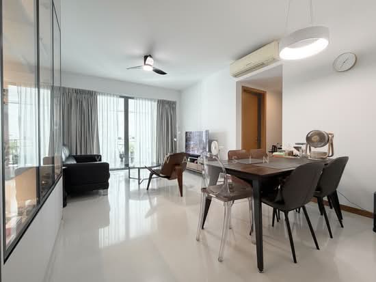 DAKOTA RESIDENCES photo 2