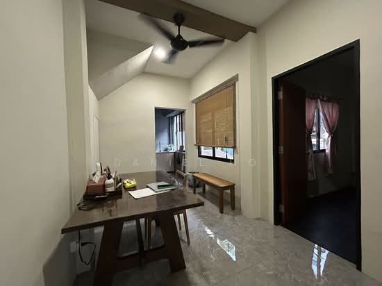 6 Whampoa Drive photo 6