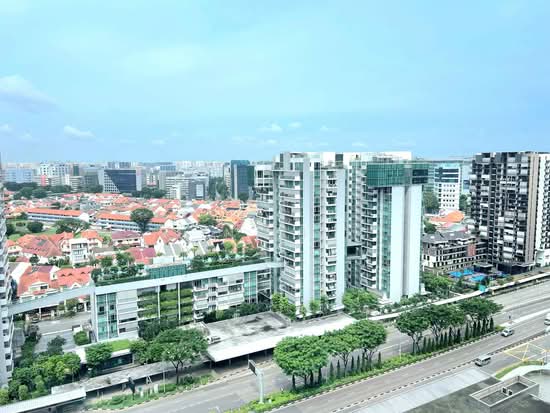 THE POIZ RESIDENCES photo 6