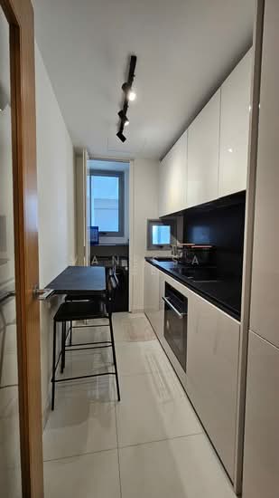 26 NEWTON
