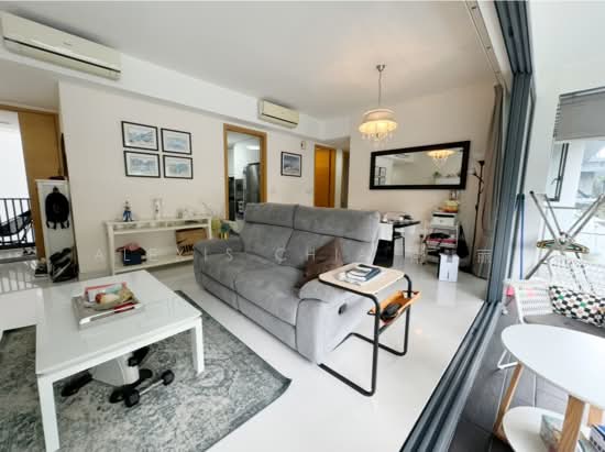 HEDGES PARK CONDOMINIUM photo 2