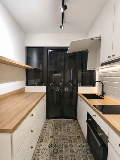 118A ALKAFF CRESCENT photo 3