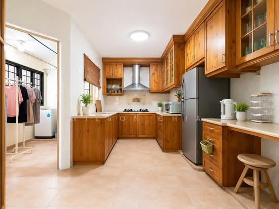 148 RIVERVALE CRESCENT photo 5