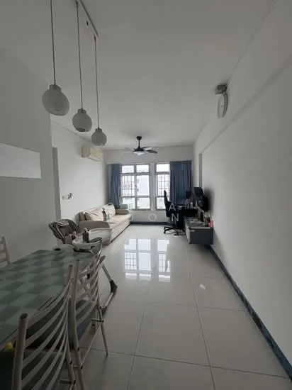 414B Fernvale Link image 1 of 10