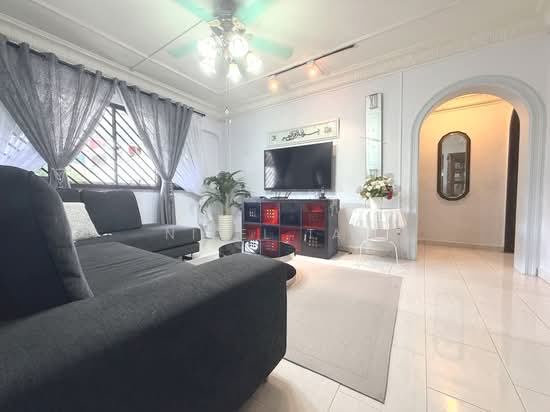 350 YISHUN AVENUE 11 photo 3