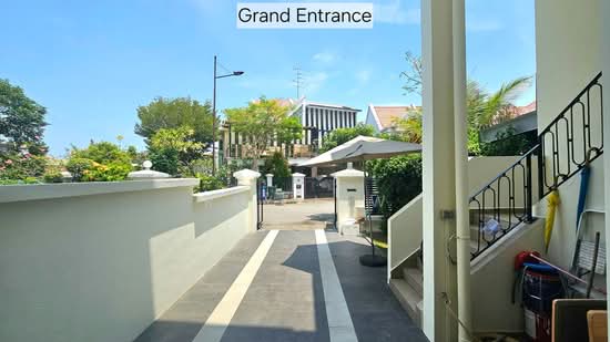 Renov D16 3000+sf, Inter-Terrace - 6bed 4bath - 10min Tenah Merah MRT - Siglap Mall Sungei Bedok MRT photo 2