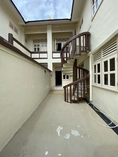 ⭐ Rare City-Fringe Landed Home for Rent | 2,918 sqft | McNair Road ⭐ image 1 of 10