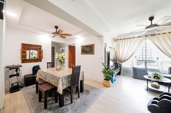 363B SEMBAWANG CRESCENT photo 3