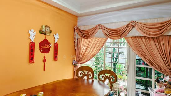 Hillview Crescent photo 5