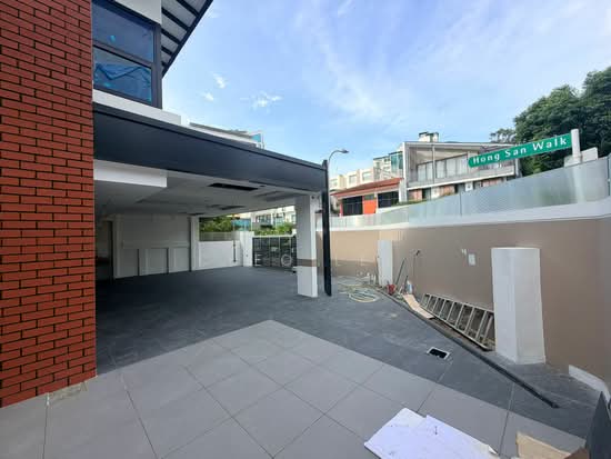 Hong San Walk photo 4