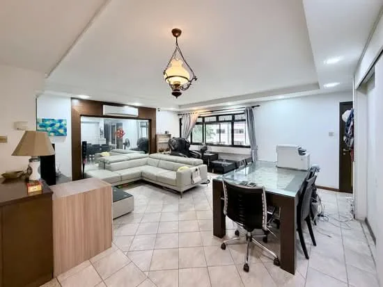 621 Senja Road image 1 of 10