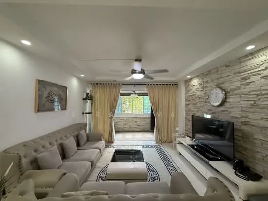 231 Yishun Street 21 image 1 of 10