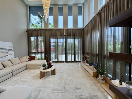 District 10 Near Nassim/Orange Grove Brand New Semi-D photo 3