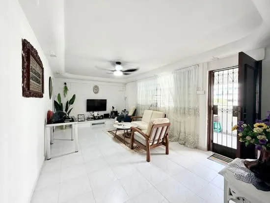 319 Bukit Batok Street 33 image 1 of 10