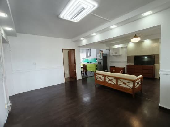 450E TAMPINES STREET 42 photo 2