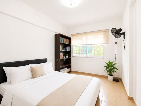 402 JURONG WEST STREET 42 photo 4