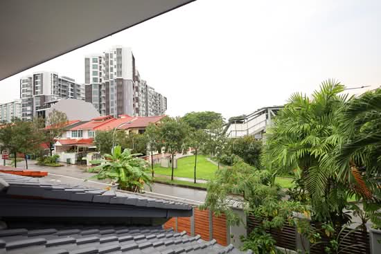 HUGE LANDED DETACHED HOUSE @ SERAGOON MRT photo 4