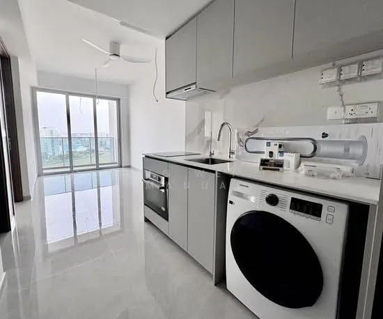 Grand Dunman image 1 of 10