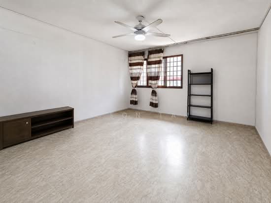 472 ANG MO KIO AVENUE 10 image 1 of 8