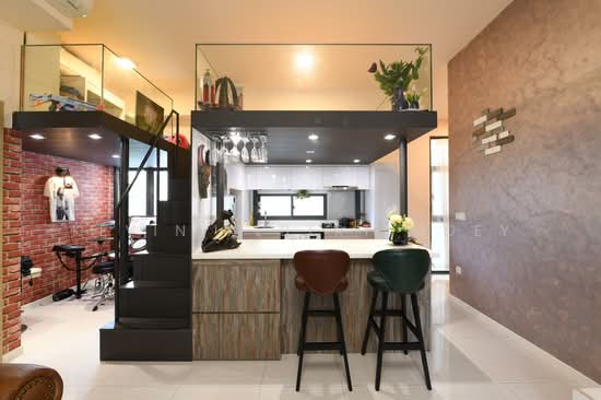 BOATHOUSE RESIDENCES photo 2